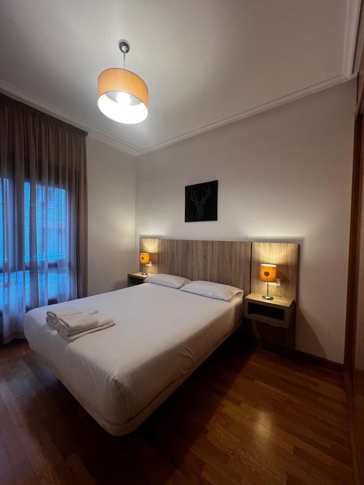 Apartamentos El Caxigu Arenas De Cabrales Esterno foto