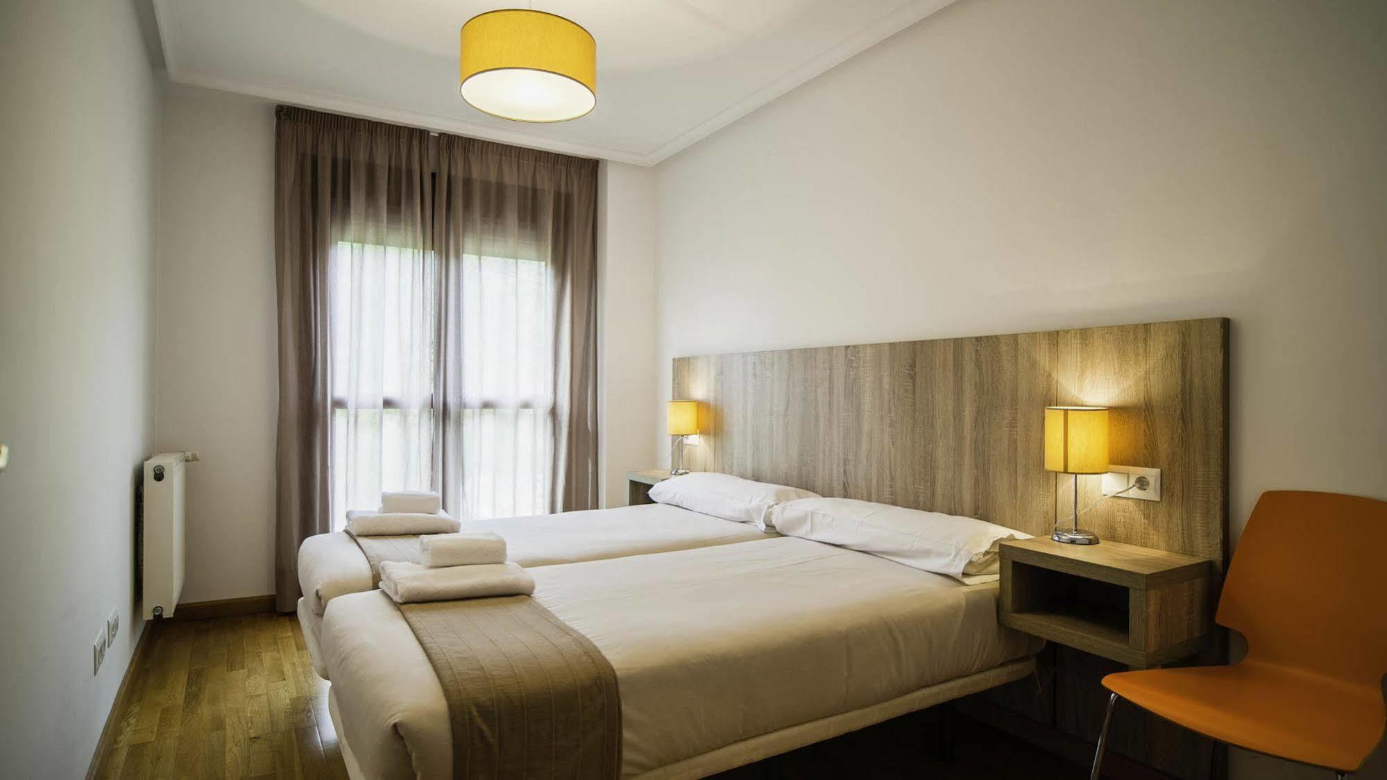 Apartamentos El Caxigu Arenas De Cabrales Esterno foto